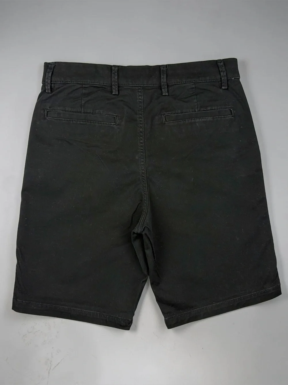 GAP Essential Khaki 9